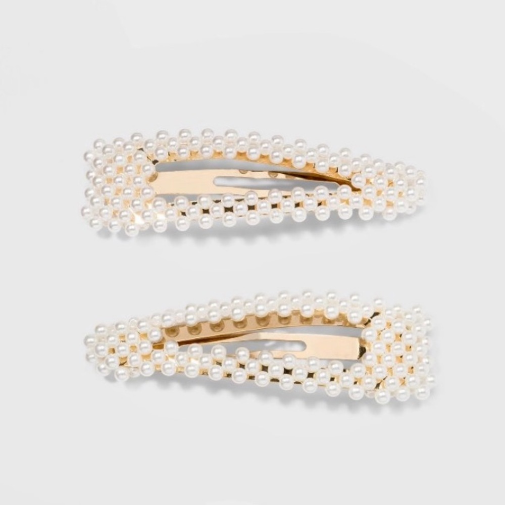 Beautiful 3” oversized pearl hair clips